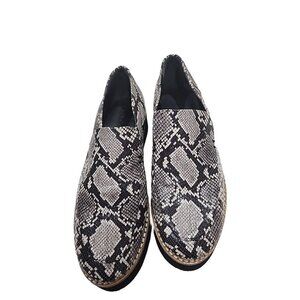 VINCE Women Zeta Leather Snakeskin Platform Sneaker 8 Lug Embossed Snake